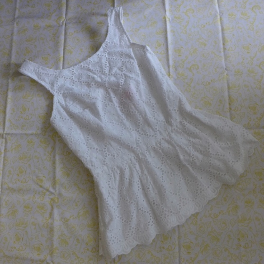 COPY - Lilly Pulitzer eyelet shirt